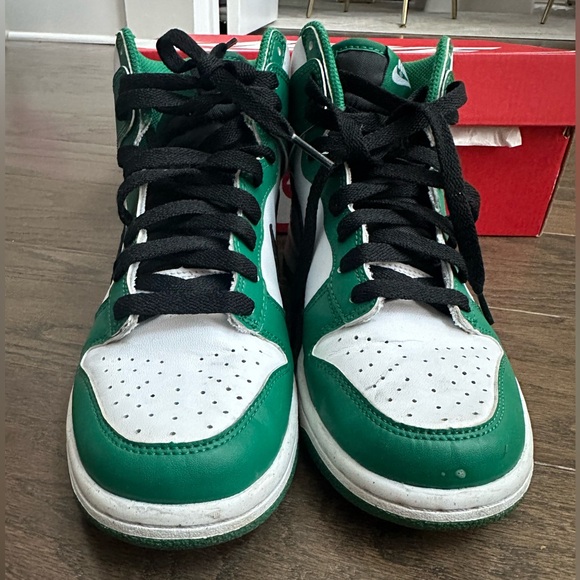 NIKE Dunk High Green White Sneakers w/ Box in Boys Size 5.5 - Picture 5 of 11